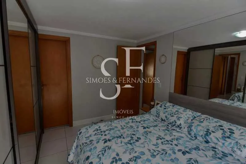 Apartment with 4 bedrooms, balcony and terrace — photo 5