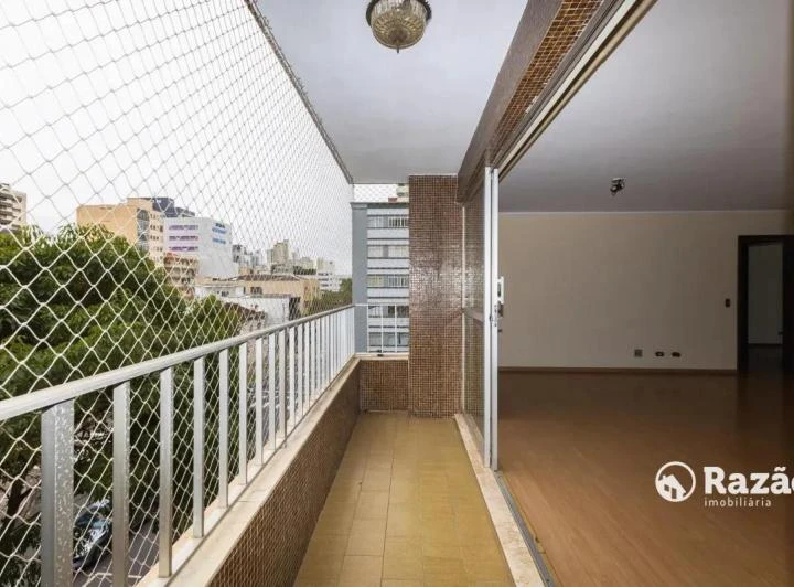 Apartamento de 199 m² com 3 quartos e sacada — photo 8