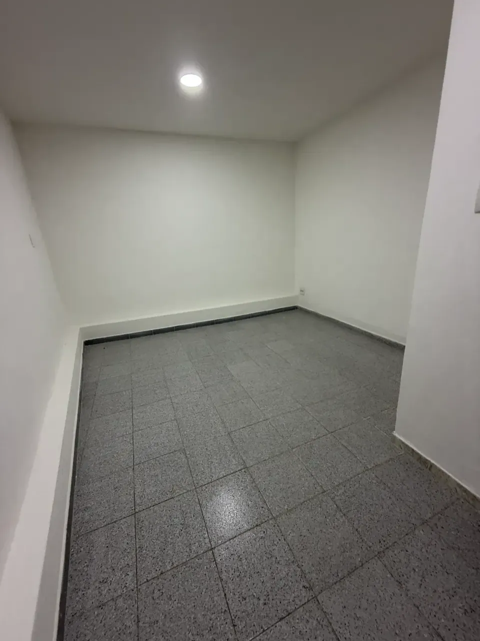 Unfurnished house with a closed kitchen and 3 bedrooms — photo 11