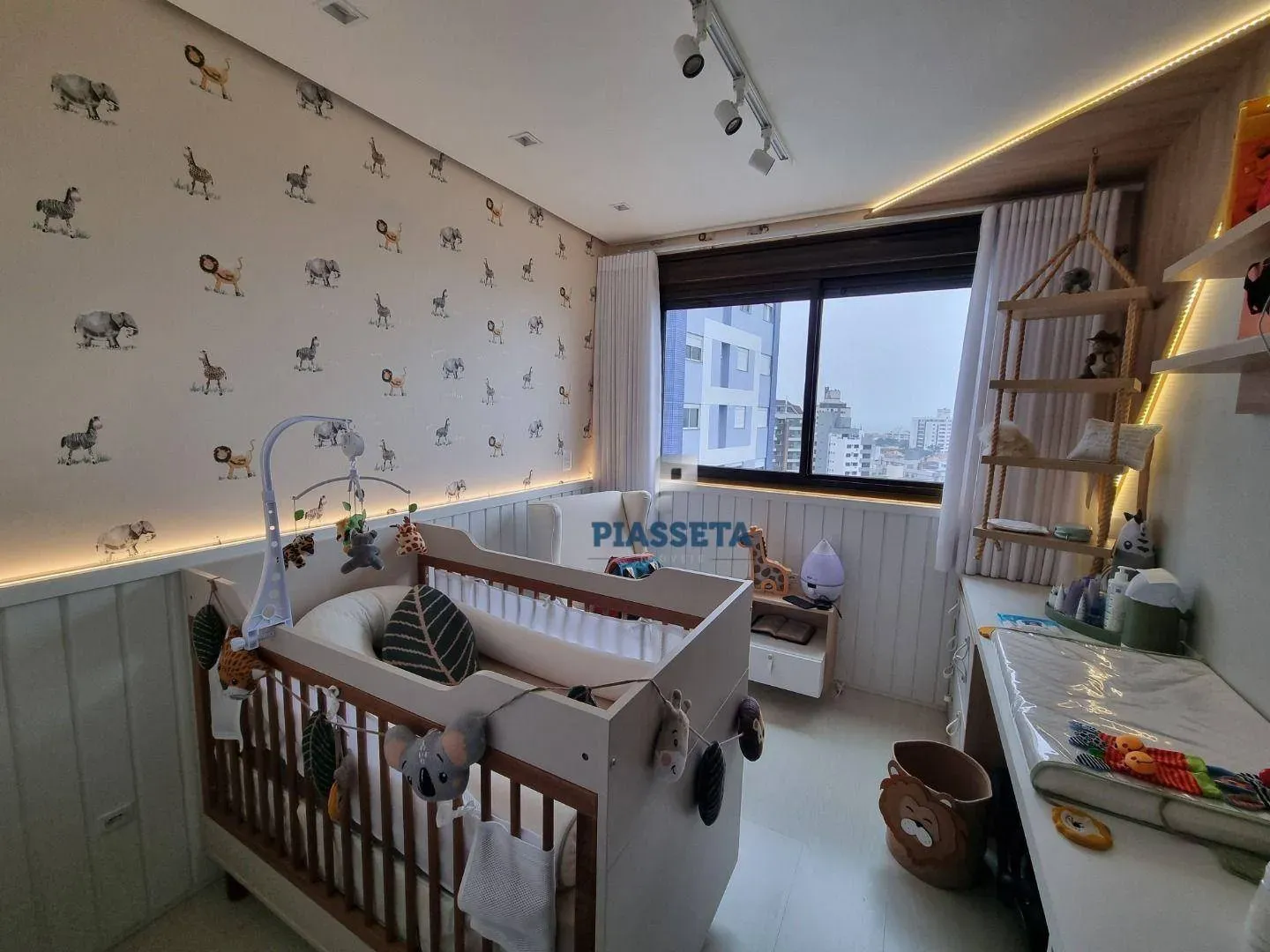 Apartamento amueblado de 102 m² con 3 dormitorios — photo 18