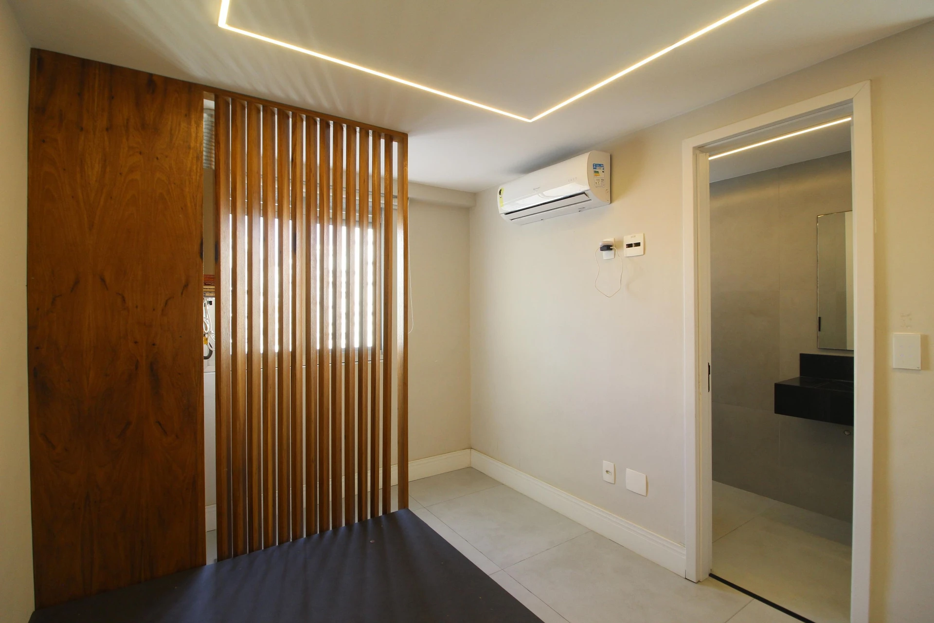 4-bedroom apartment in a building with a sauna — photo 5