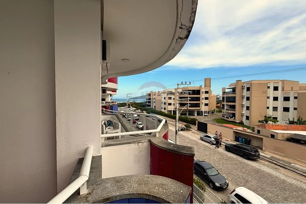 Furnished 1-bedroom apartment with balcony and water view — photo 18