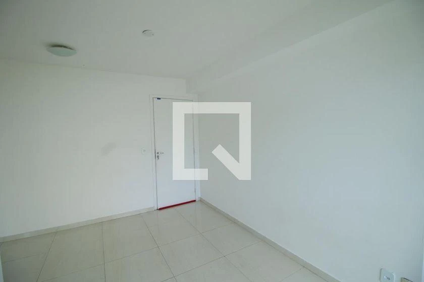 2-bedroom apartment in a building with a pool — photo 36