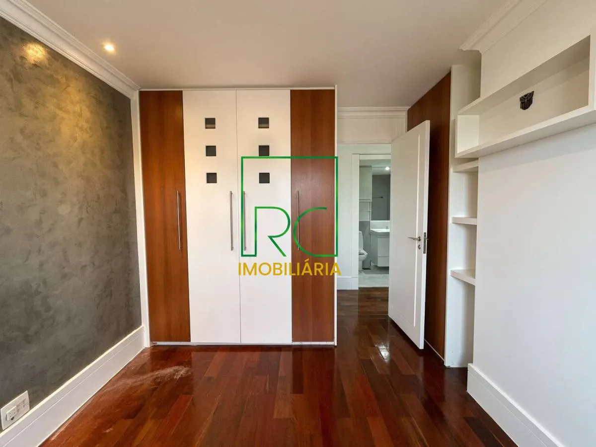 4 quartos e janelas do piso ao teto: apartamento de 174 m² — photo 50