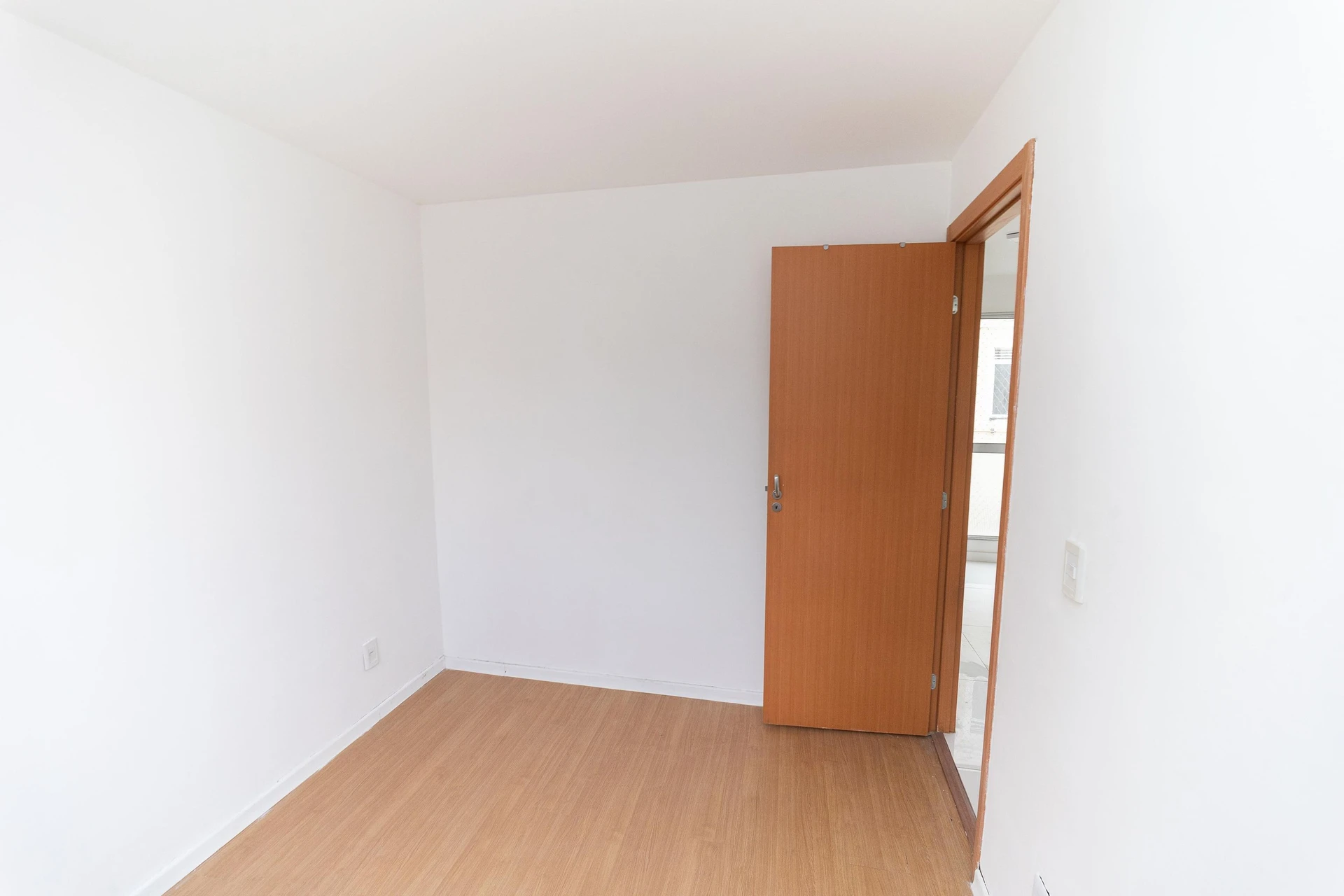 2-bedroom apartment in a building with a pool — photo 27