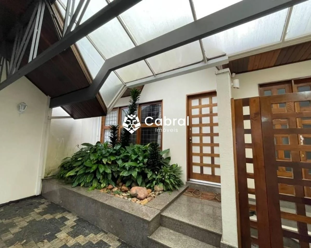 Casa com 3 dormitórios, suíte e jardim privado — photo 42