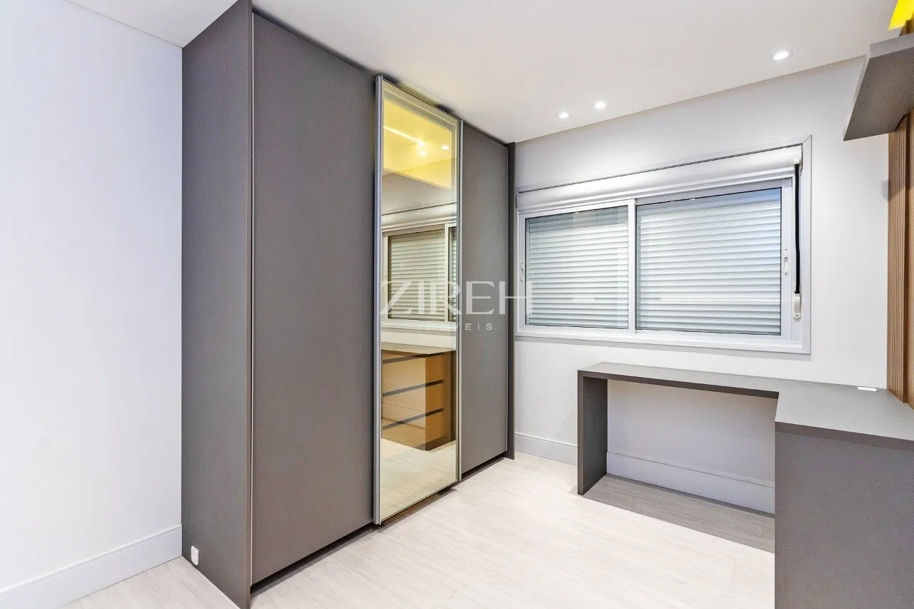 Apartment with 3 en-suite bedrooms and BBQ balcony — photo 22