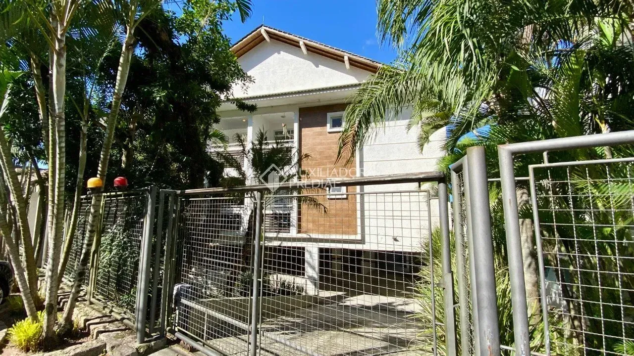 Furnished 3-bedroom apartment with 145 m² and parking