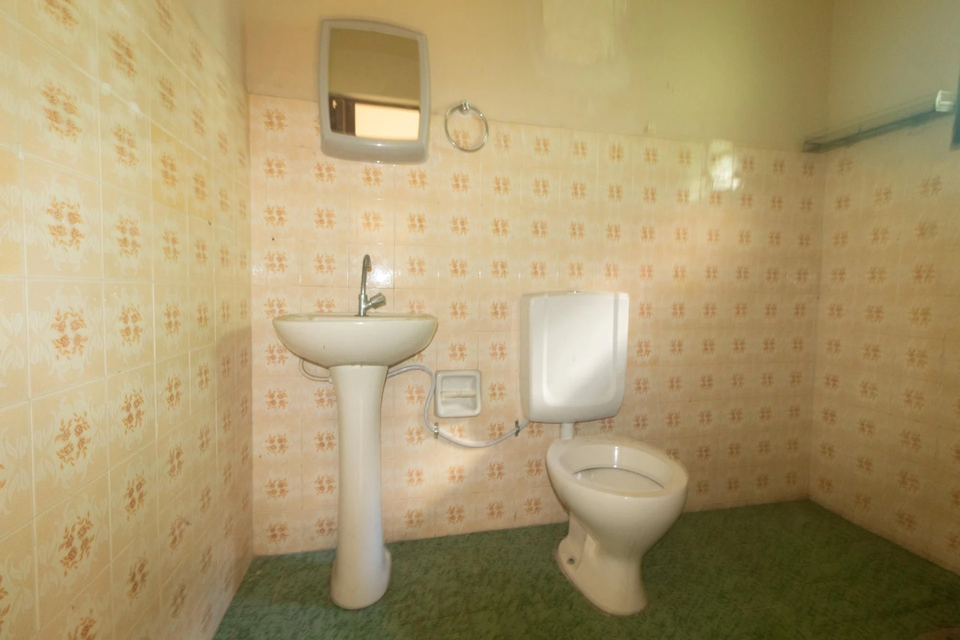 Unfurnished house with 2 bedrooms and 1 parking space — photo 12