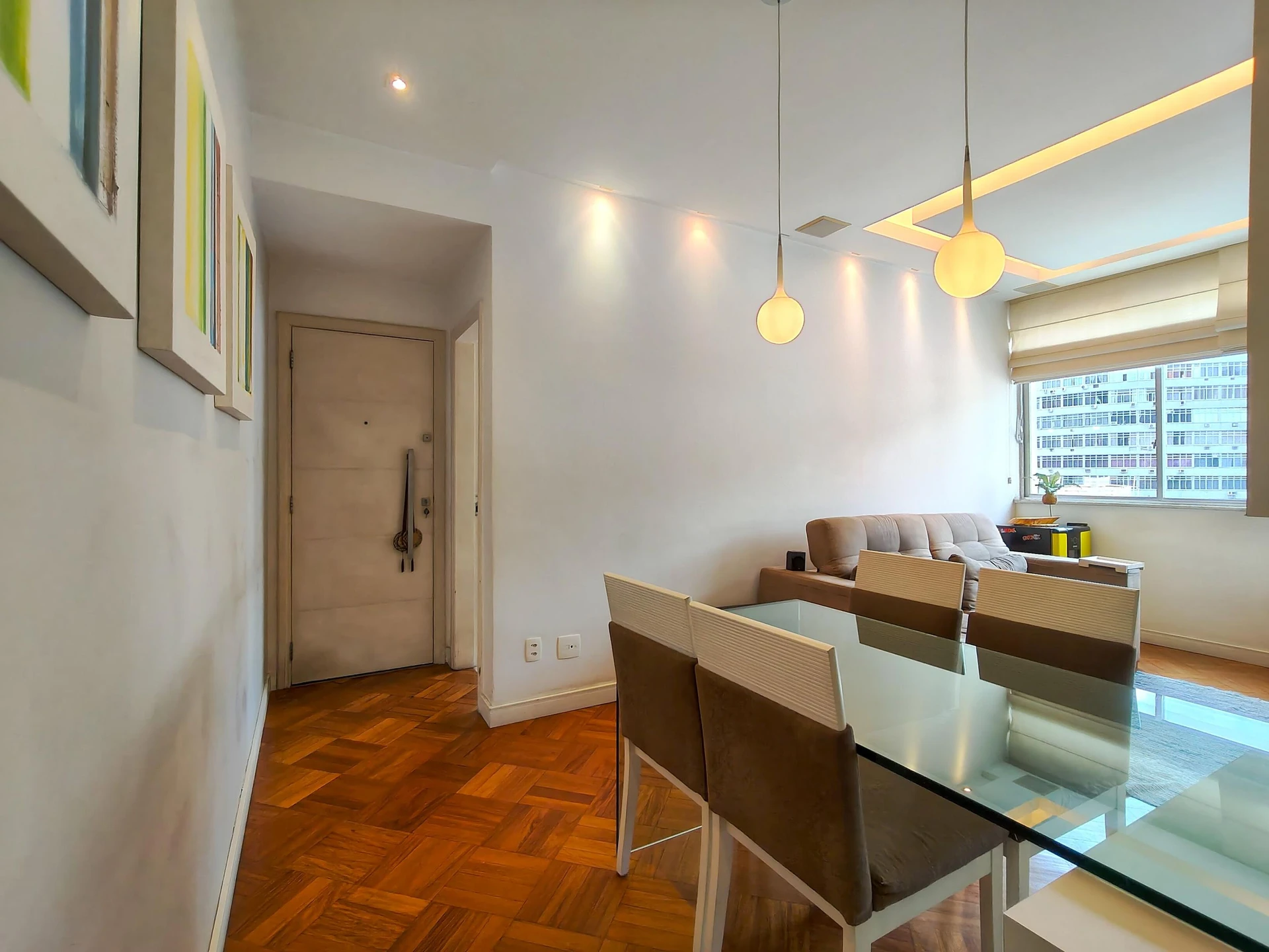 2-bedroom apartment with a mountain view in Rio de Janeiro — photo 9