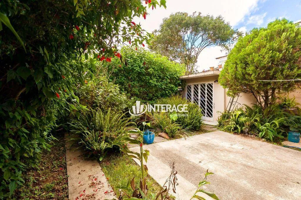 Furnished house with 5 bedrooms and a private BBQ area — photo 24