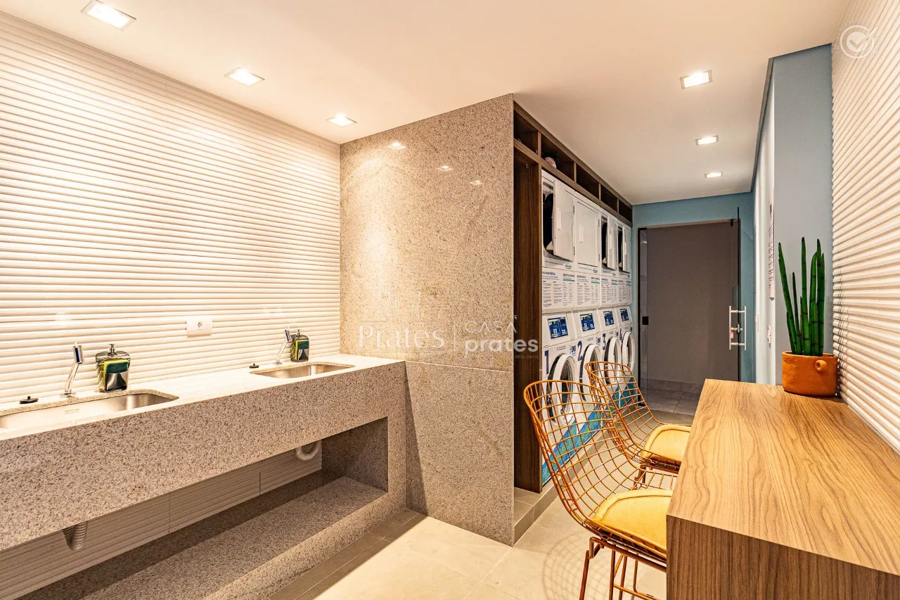 1-bedroom apartment with an open-plan kitchen — photo 21