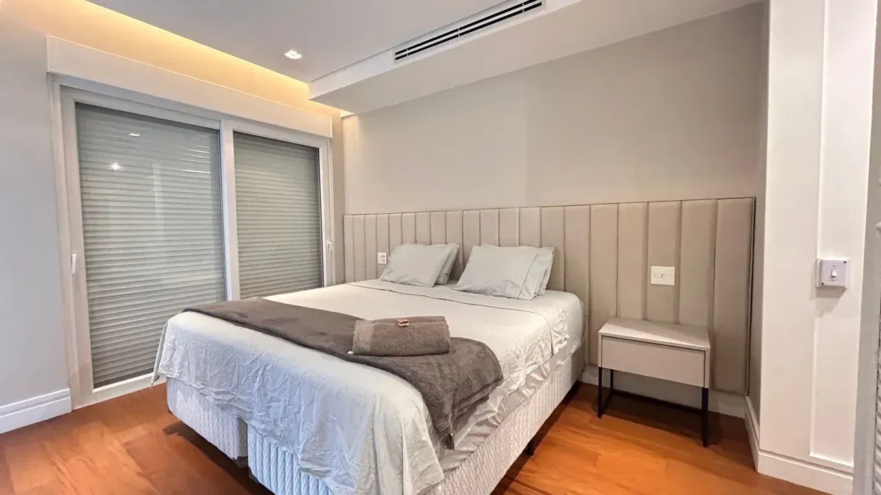 Duplex penthouse with 1 bedroom and 2 bathrooms — photo 7
