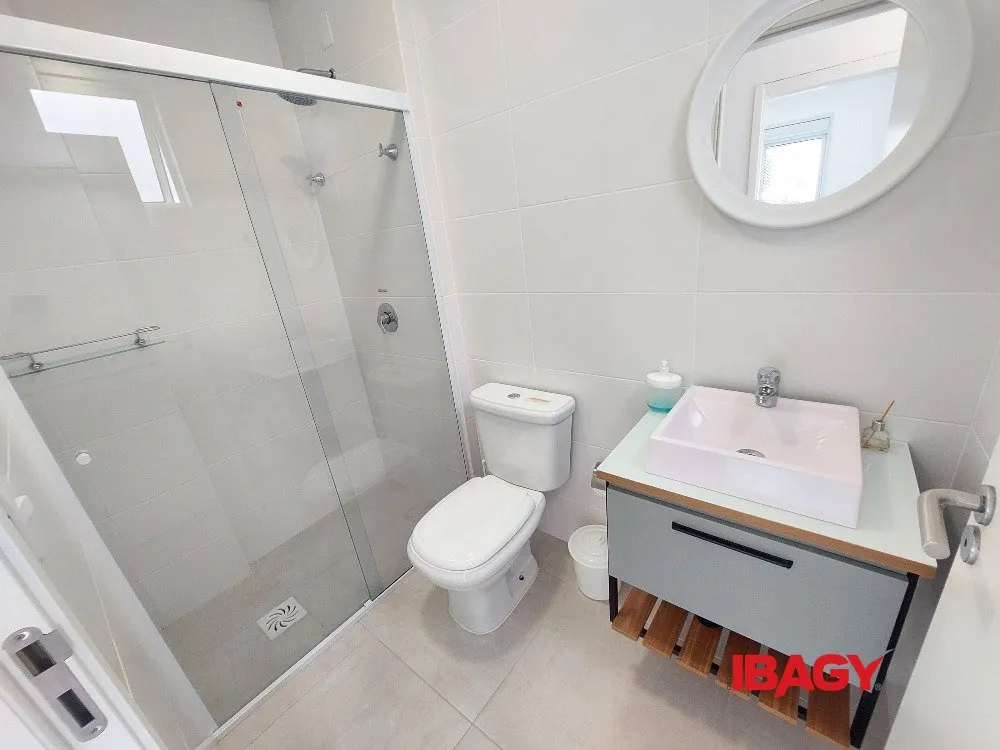 Furnished 110 m² apartment with 3 bedrooms and suite — photo 15