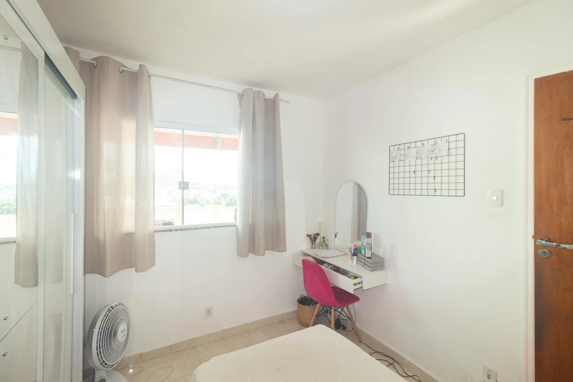 Furnished house with 2 bedrooms and 1 bathroom — photo 8