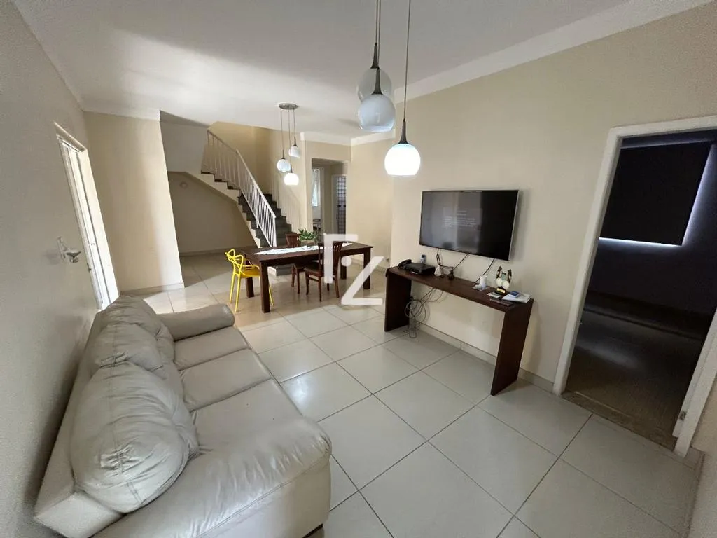 Furnished house with 6 bedrooms and 5 en-suites — photo 21