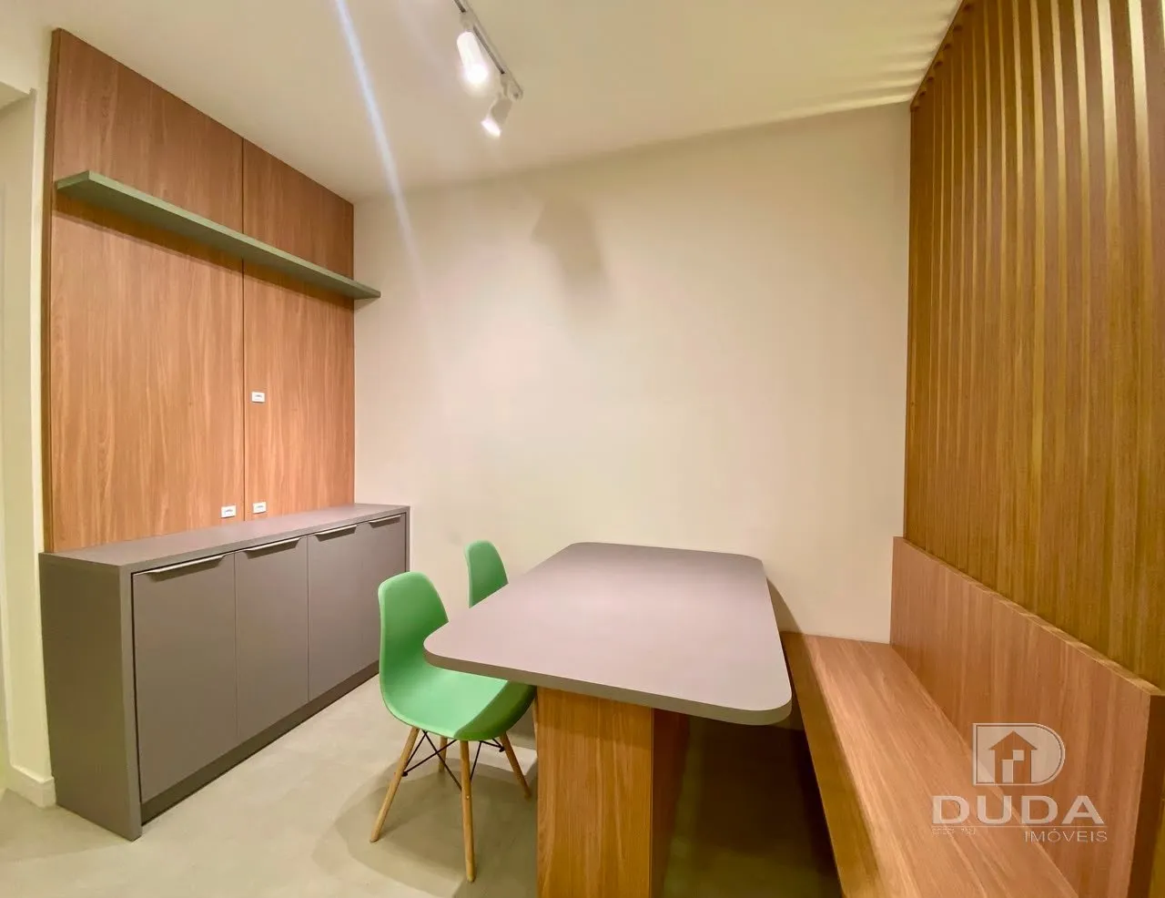 Furnished 53 m² studio with a private garden on floor 3 — photo 3