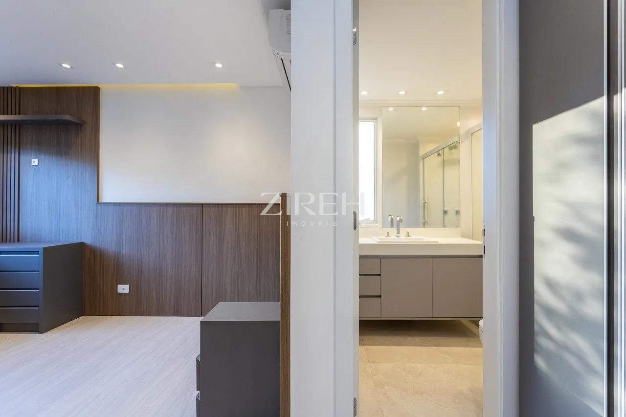 Apartment with 3 en-suite bedrooms and BBQ balcony — photo 24