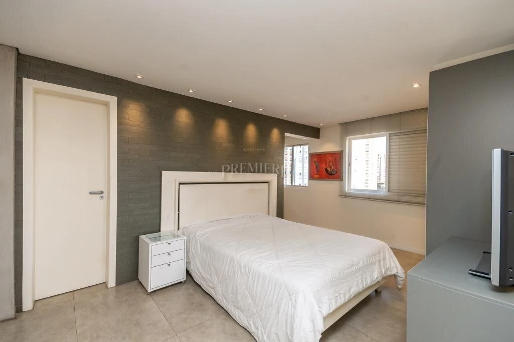 One-bedroom apartment with a bathtub in Curitiba — photo 3
