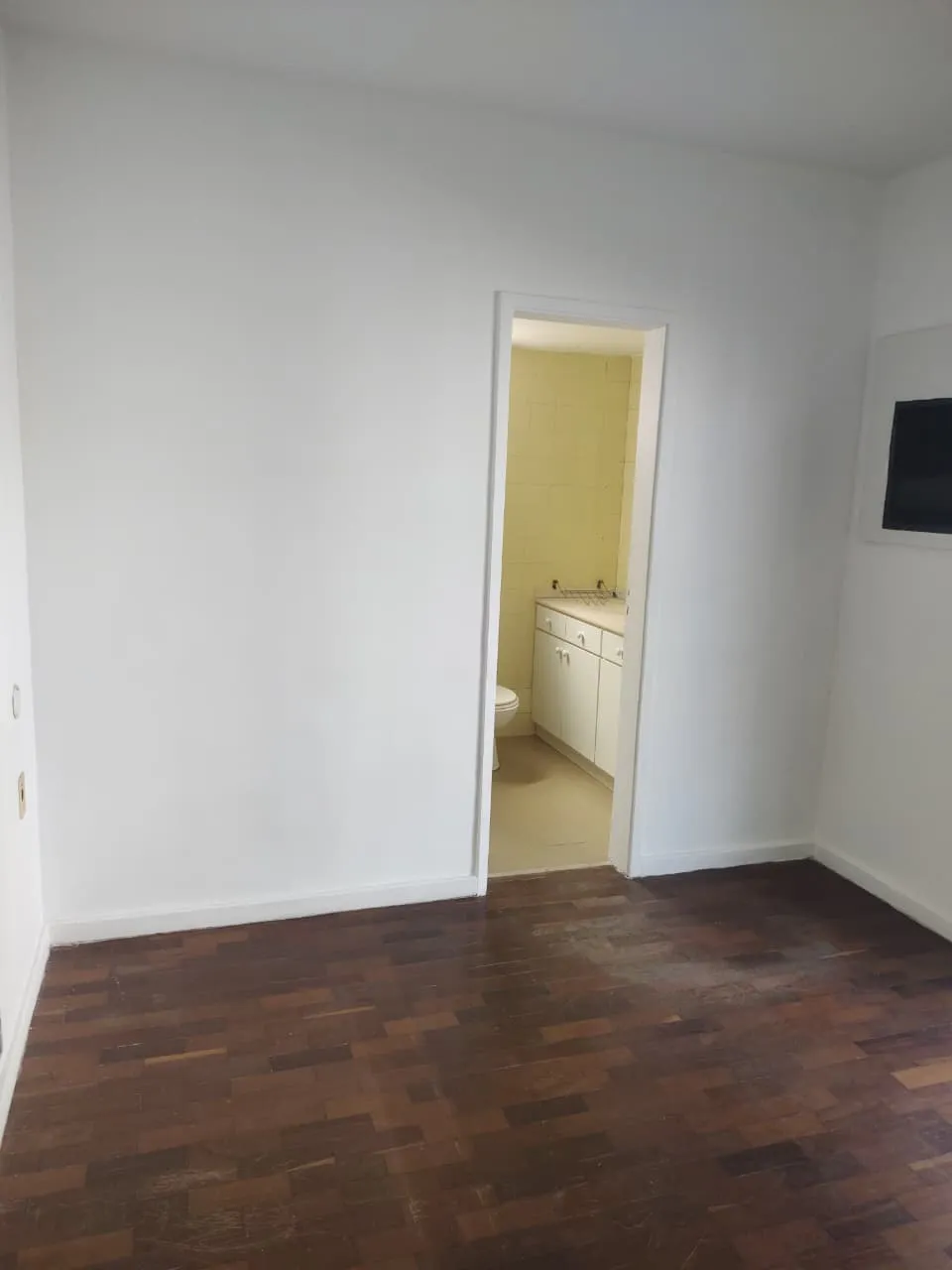Rental apartment with 96 m², 2 bedrooms and 2 bathrooms — photo 15