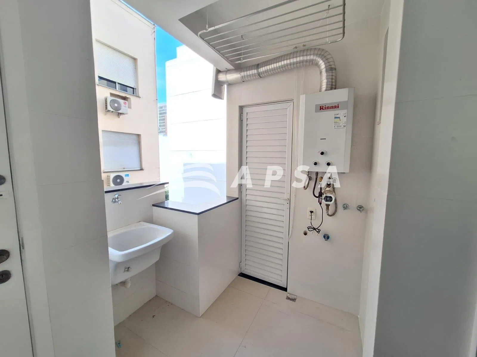 100 m² apartment with 3 bedrooms and an en-suite — photo 16