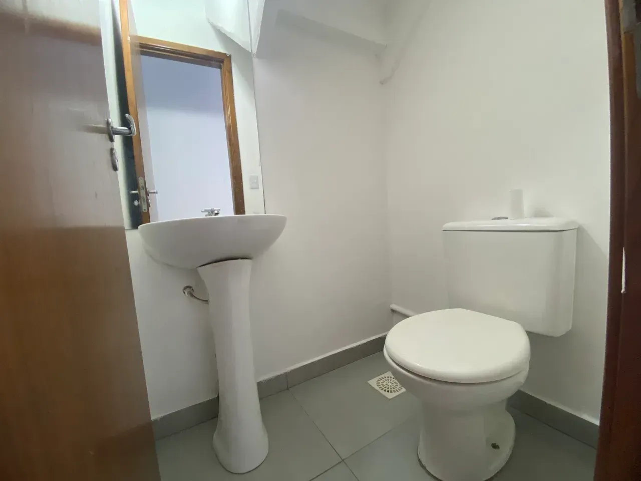 Unfurnished duplex house with 2 bedrooms and 2 bathrooms — photo 2