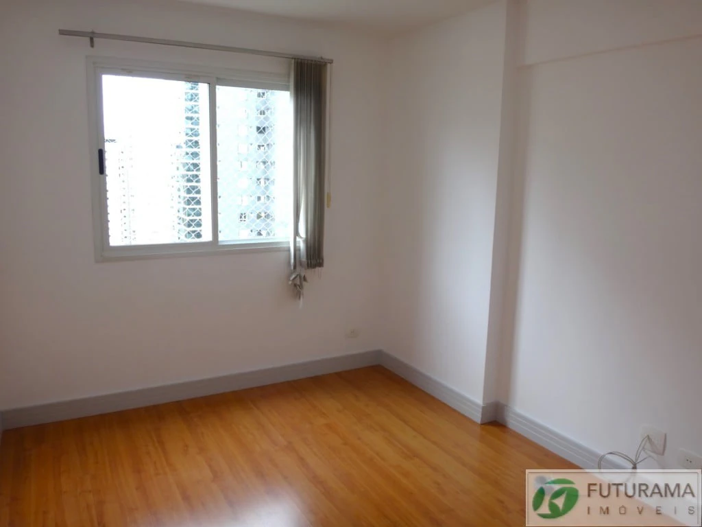 Apartment, 123 m², with wood or laminate floors — photo 20