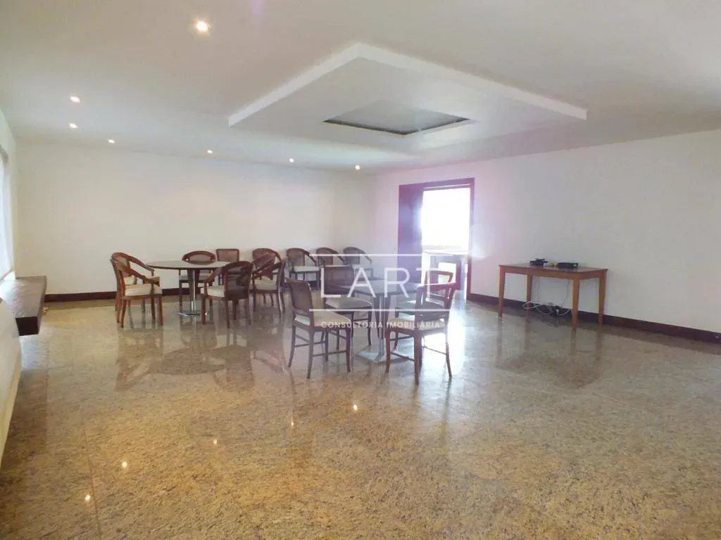House with 4 bedrooms and 5 bathrooms, 962 m² and 2 parking — photo 11