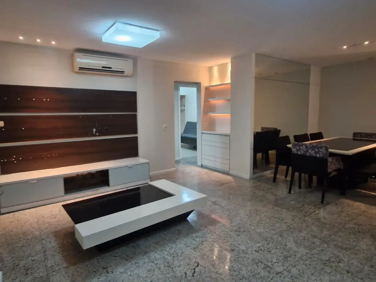 4-bedroom apartment with a water view in Rio de Janeiro — photo 4