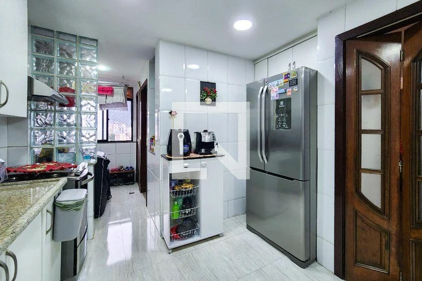 Furnished 100 m² apartment with 2 bedrooms and balcony — photo 14