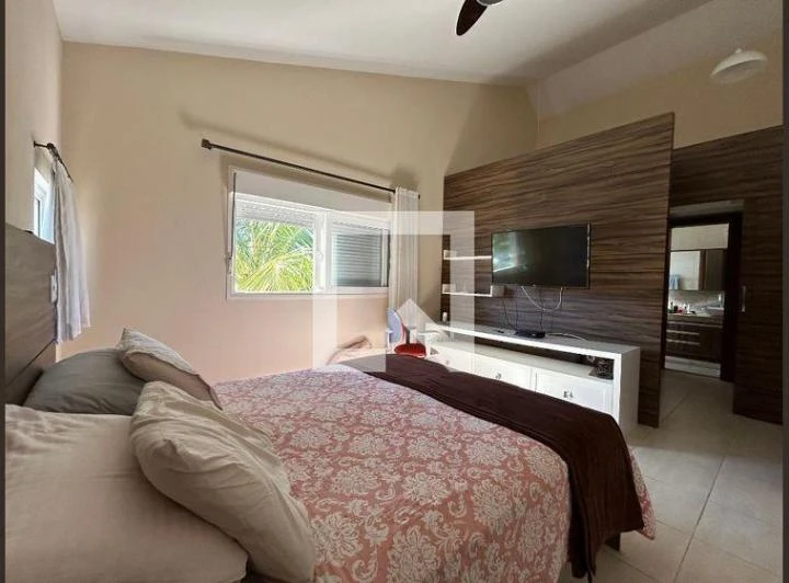 Rental house with 4 bedrooms and 284 m² — photo 2