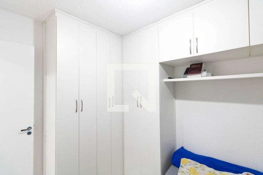 2-bedroom apartment with open-plan gas kitchen — photo 3
