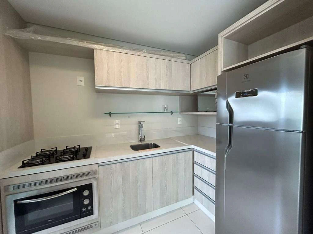 Apartamento amueblado de 88 m² con 1 dormitorio y plaza — photo 2