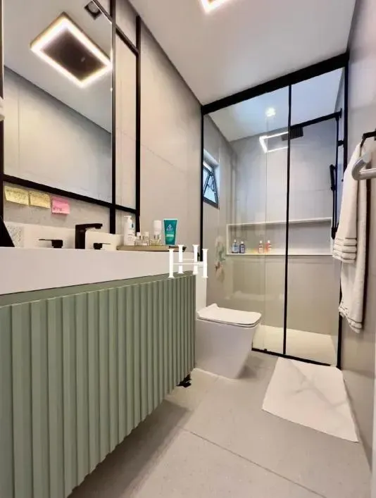 Furnished house, 800 m², with a bathtub — photo 25