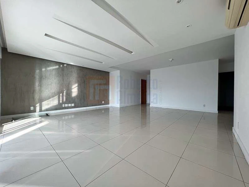 236 m² apartment with 4 en-suite bedrooms and gourmet balcony — photo 12