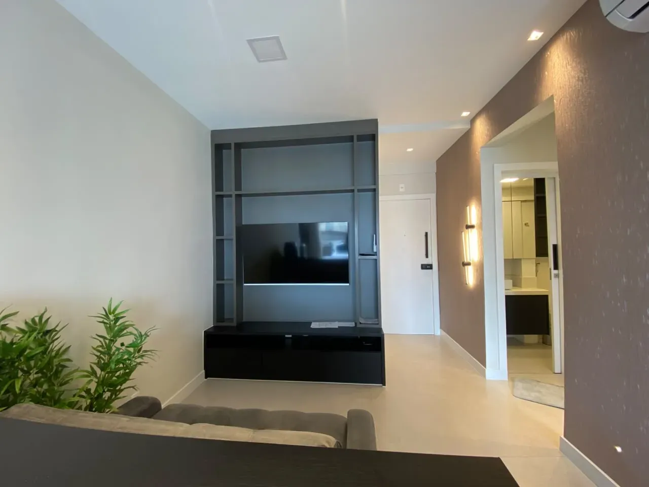 Home office in a 2-bedroom apartment, 52 m² — photo 7