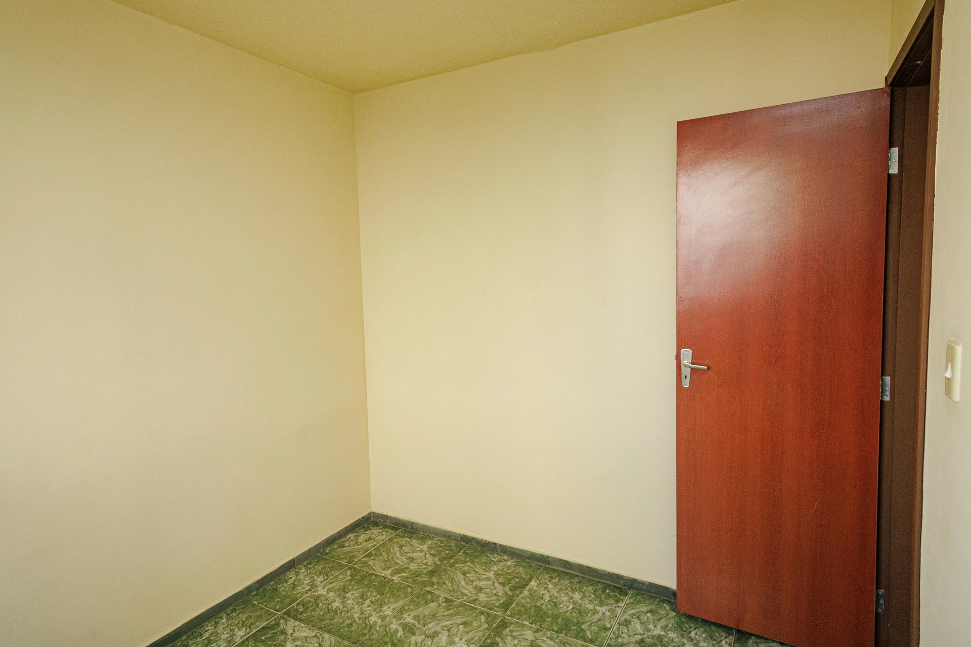 Unfurnished apartment with 2 bedrooms and 1 parking space — photo 6