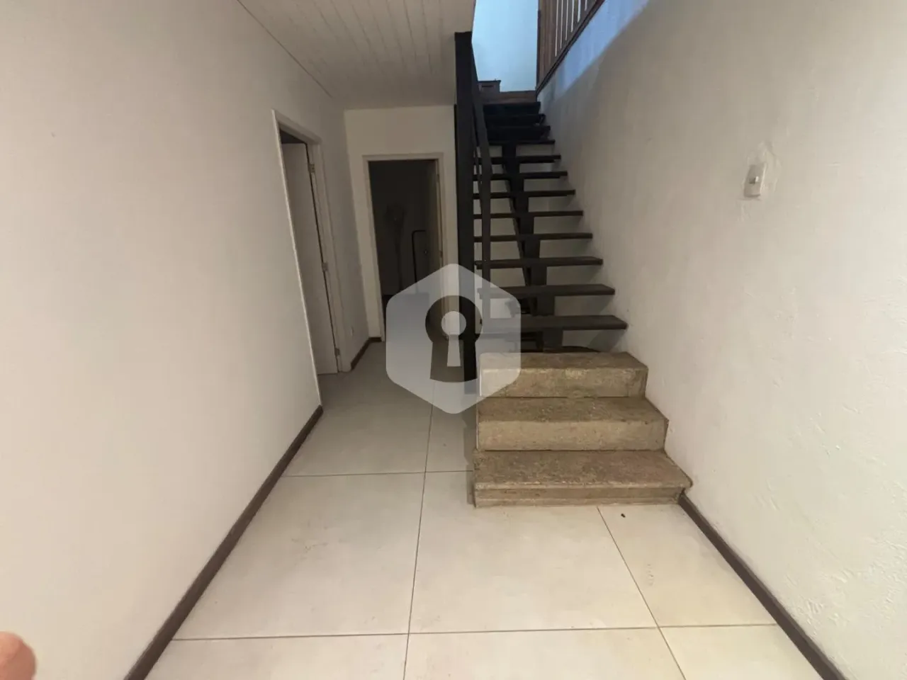 House with 2 bedrooms and 2 bathrooms plus 4 parking — photo 10