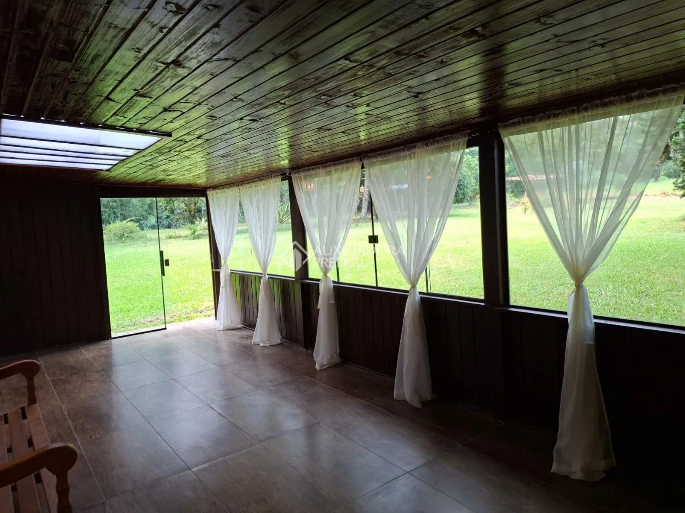 House with 1 bedroom and en-suite, 81 m² and 3 parking