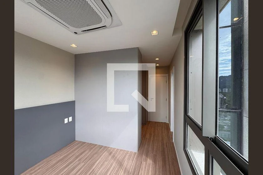 Rental apartment with 3 en-suite bedrooms and 130 m² — photo 36