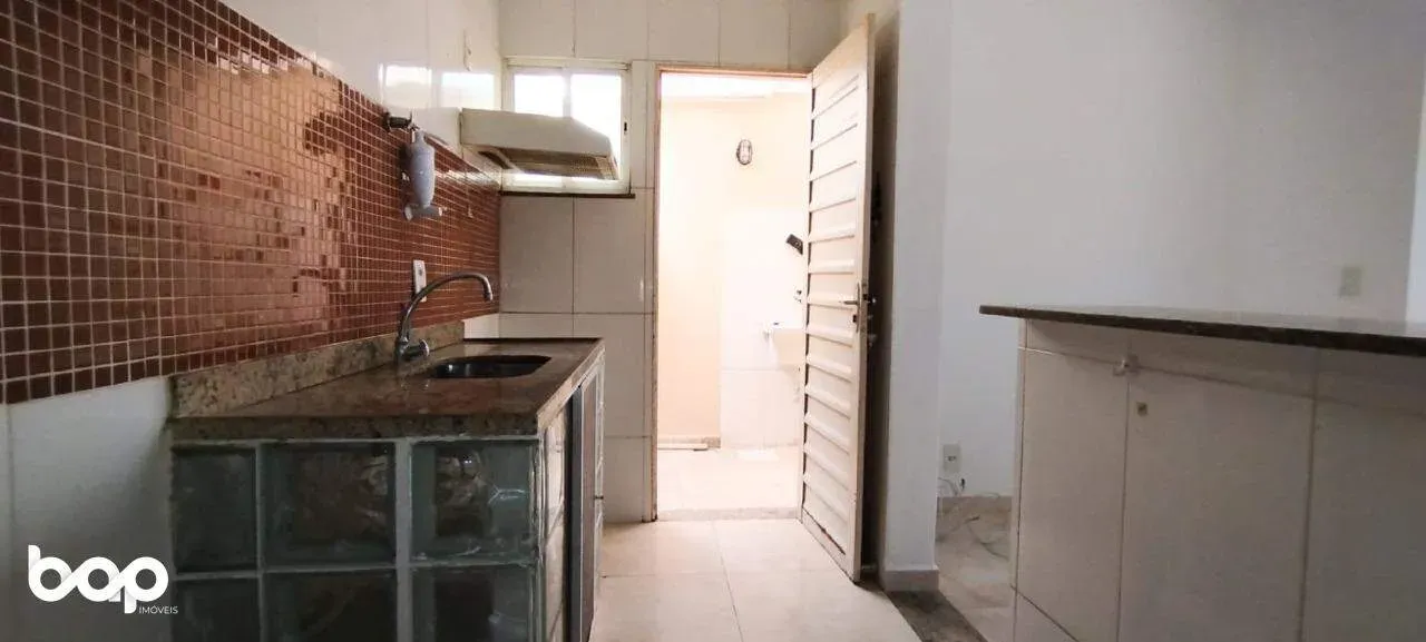 2-bedroom house with a home office — photo 3