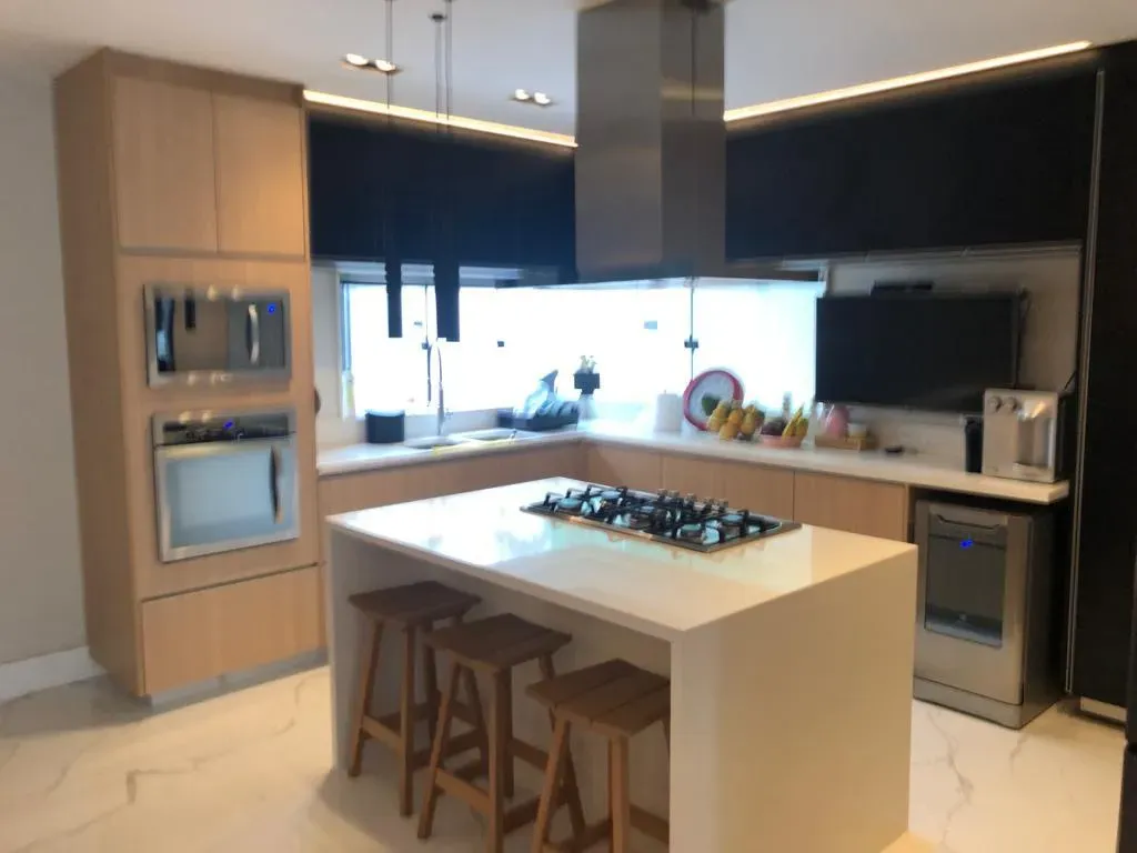 Casa com 5 quartos e 5 banheiros e 3 vagas — photo 21