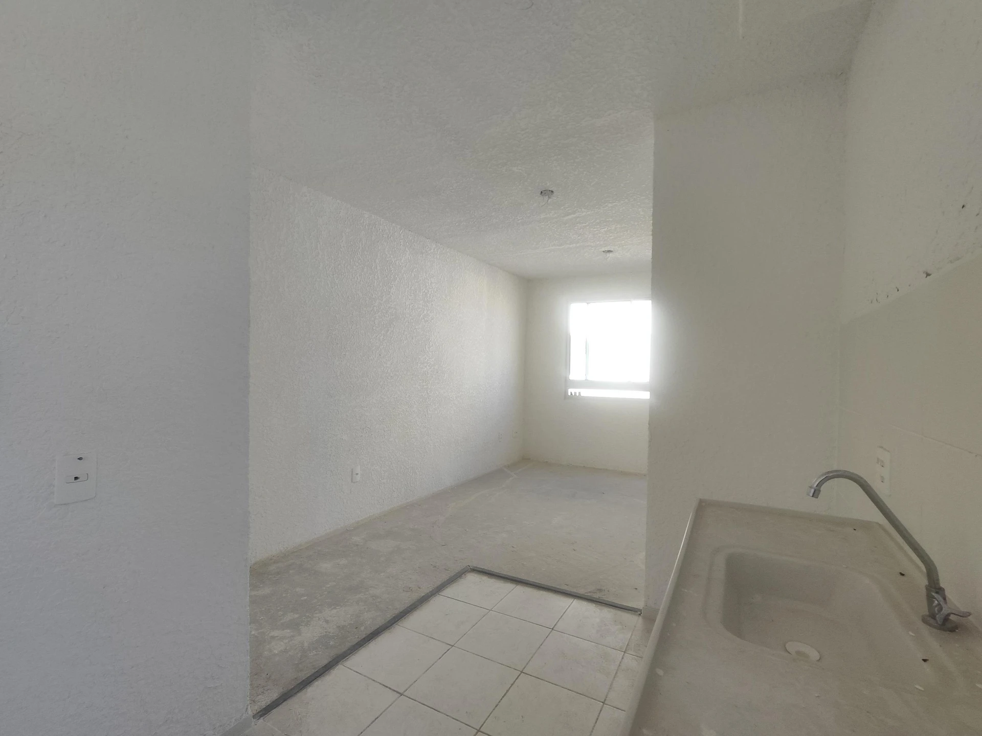 2-bedroom apartment with 1 bathroom and pet allowance — photo 16