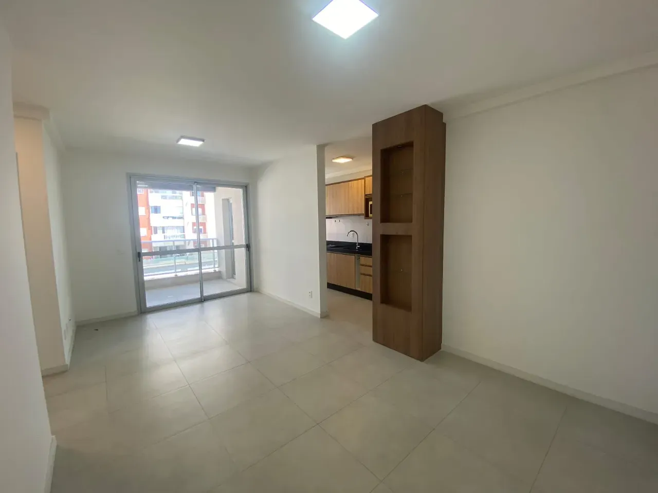 90 m² apartment with 2 bedrooms and balcony grill