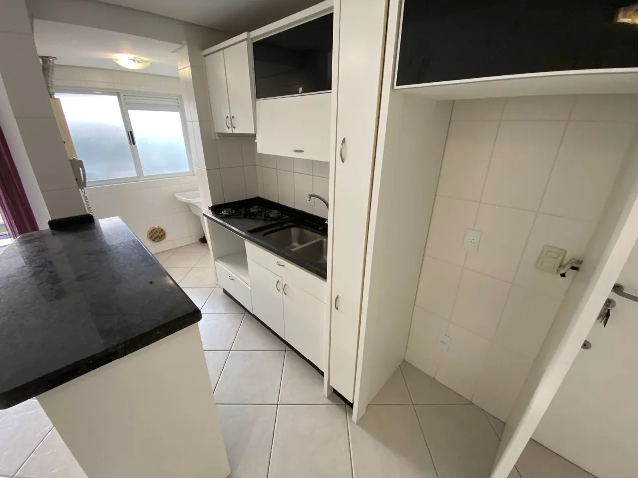 80 m² unfurnished apartment with 2 bedrooms and balcony — photo 3