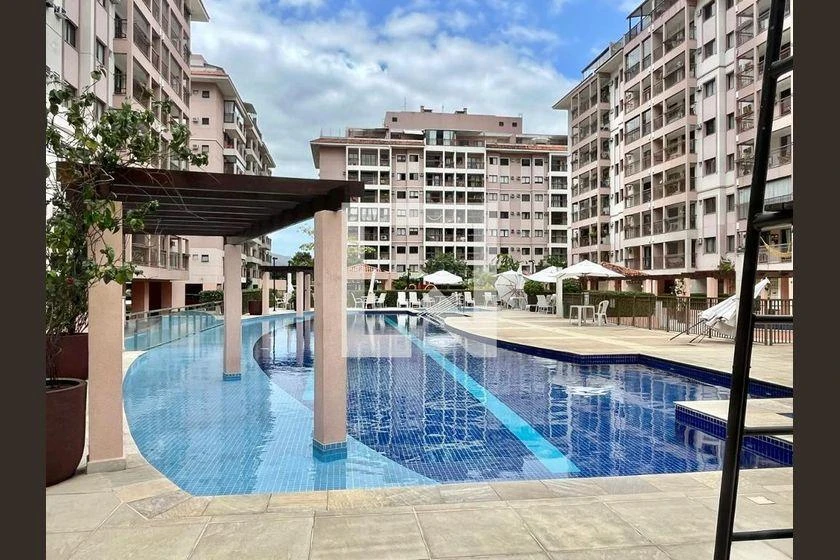 Apartamento de 2 quartos em condomínio com academia — photo 14