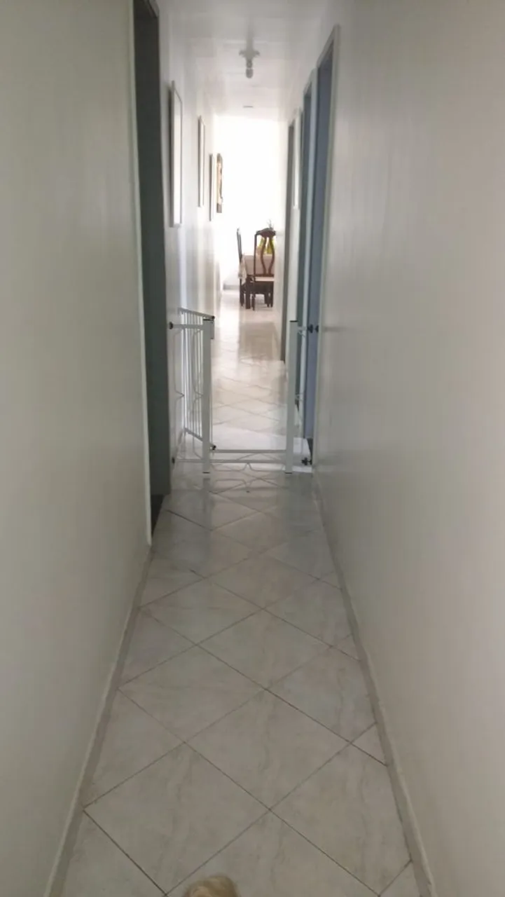 Furnished 3-bedroom apartment with a separate kitchen — photo 9