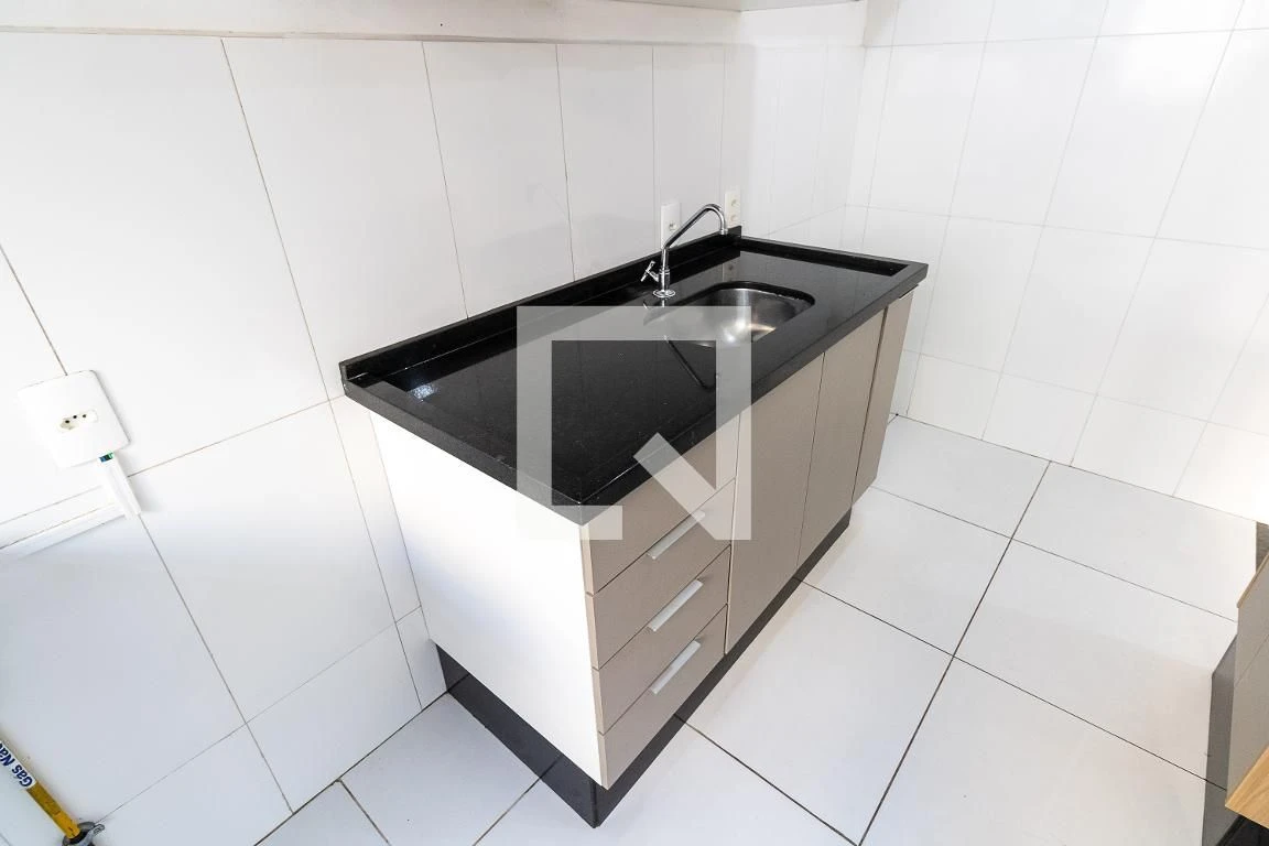 Apartamento com 2 quartos, 1 vaga e cozinha compacta — photo 17