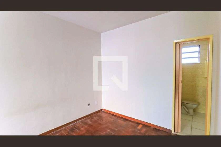 98 m² rental apartment with 2 bedrooms and balcony