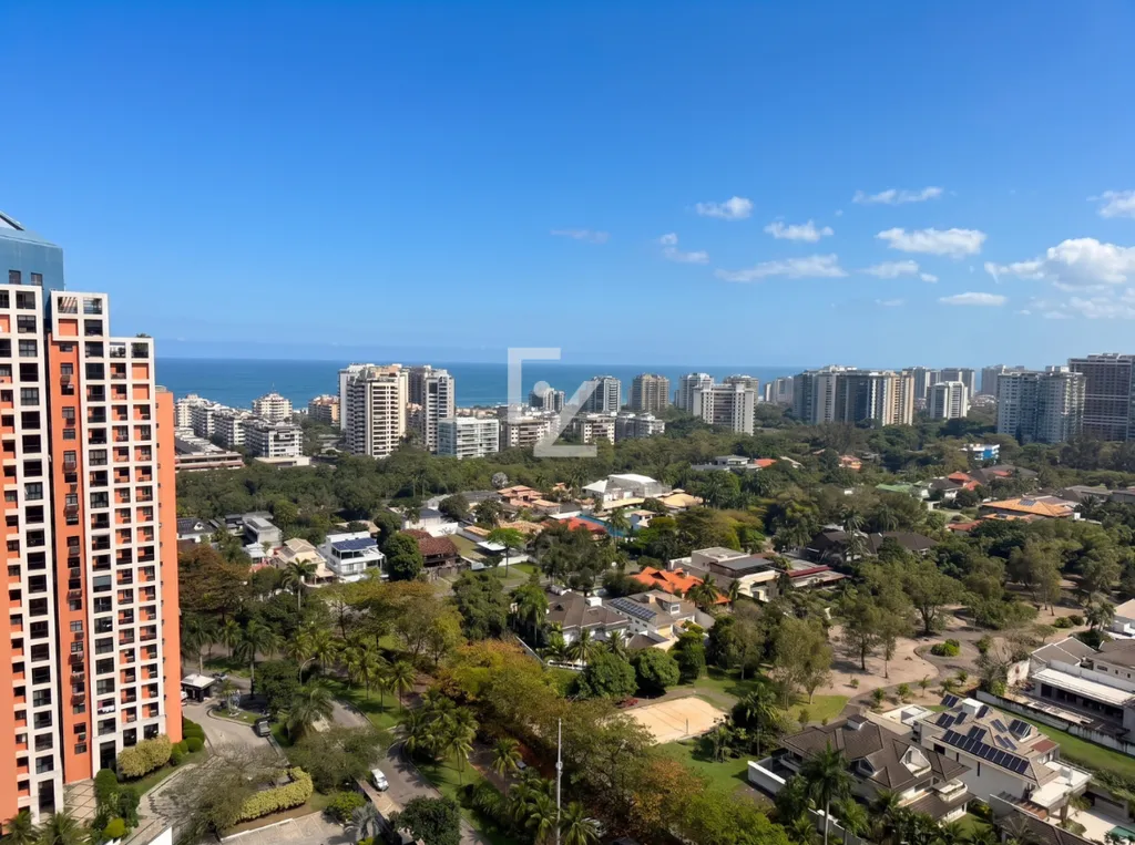 Duplex apartment on the 20th floor with city and water views — photo 2